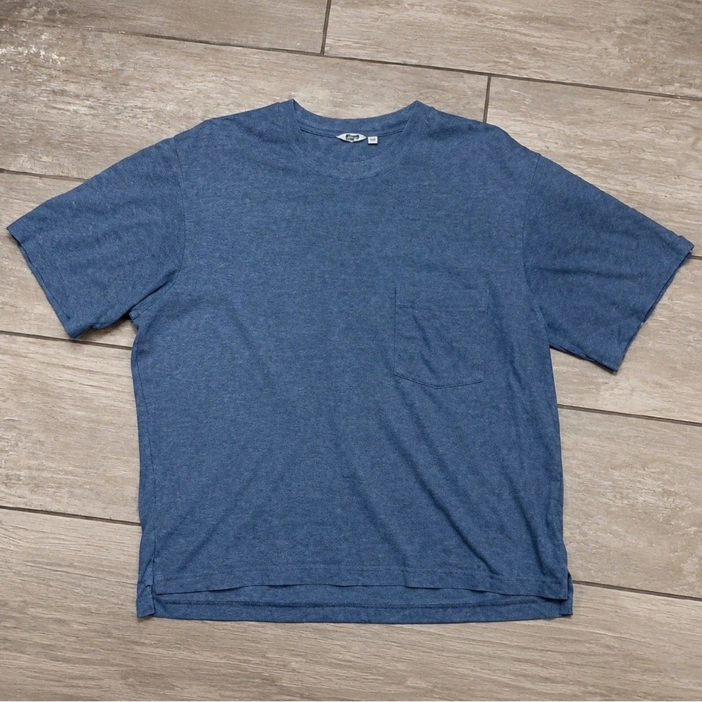 Uniqlo Heathered Navy Crew Neck Pocket Tee